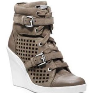 Michael Kors SKID WEDGE High Top Sneakers SZ 7M